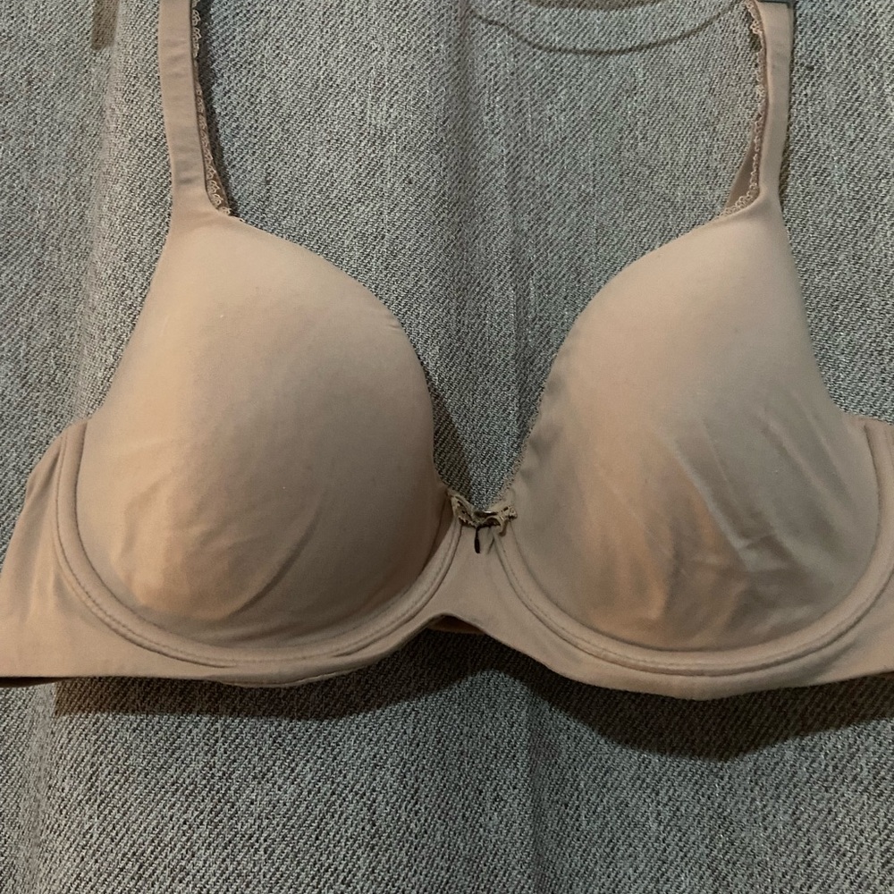 Victoria's Secret Light Nude T-Shirt Bra